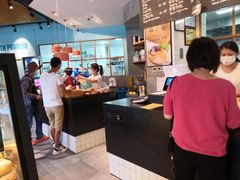 -Dough&Joe团憩(瑞虹天地月亮湾店)