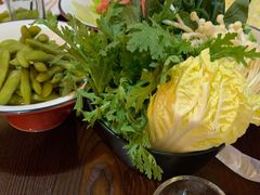 -虾弄弄海派小龙虾·牛羊蝎子火锅