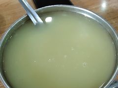 小米稀饭-清真老铁家灌汤包