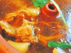 招牌汽锅鸡-小厨子私房菜·云南美食店