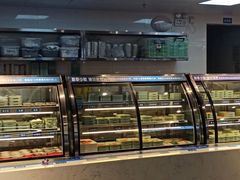 面包甜点陈列柜-蚝英雄鲜蚝自助专门店(长楹天街直营店)