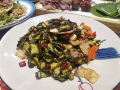 -那家老院子东北菜·饺子·小鸡炖蘑菇(艳华街店)