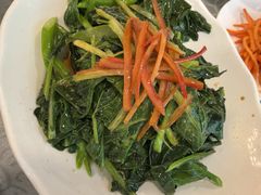 -汗腾格里·风味餐厅(新疆驻京办店)