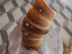 -Dough&Joe团憩(瑞虹天地月亮湾店)