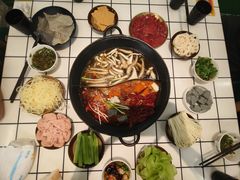 -扎起市井老火锅(乐山总店)