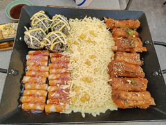 -豚妈妈汤饭·部队锅(南京东路店)