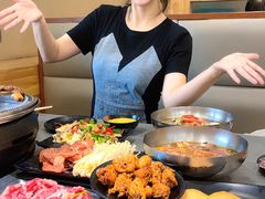 -啊美丽炭火烤肉(滑翔一店)