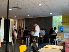 用餐区-麦当劳(欢乐谷店)