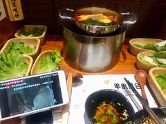 -独食火锅·半米屋台(直营总店)