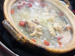 -花苑美食横琴生蚝火锅(拱北粤华路店)