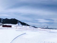 -丝绸之路山地度假区滑雪场
