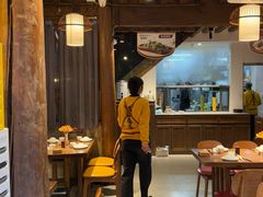 -隔壁老王·家常云南菜(皇冠店)