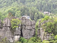 -梭布垭石林景区