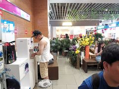 -卜蜂莲花(杨高北路店)