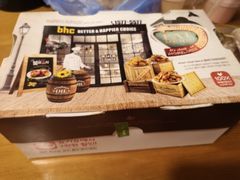 -BHC炸鸡(明洞总店)