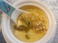 -汗腾格里·风味餐厅(新疆驻京办店)