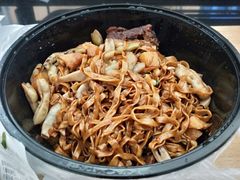 -内蒙焖面大盆骨餐馆(山大路店)