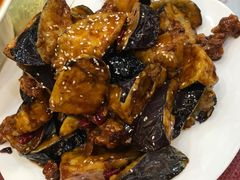 焦糖茄子牛肉粒-桃子餐厅·天津菜(红星路直营店)
