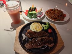 -享遇.锅姥姥牛排海鲜自助(小寨店)