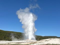 -老忠实间歇泉