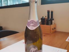 吉娜低醇起泡酒-HELLO MUSAE 拾光缪斯餐厅·纯正希腊风味(苏州中心店)