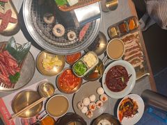 -草家酱蟹炭火烤肉店(珲春南路一店)