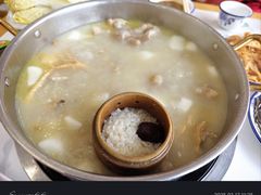 -朴小妹人参鸡汤火锅(长白山万达店)