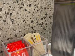 -黄记煌三汁焖锅(新佳丽江汉路店)