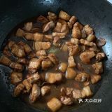 制作简单！浓油赤酱的红烧肉是人人都喜爱呀！