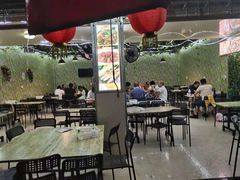大堂-邛海景风特色火盆烧烤店·烤串(月色风情小镇店)