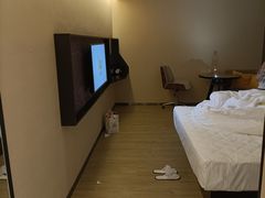 -IU酒店(广州白云站百信广场店)