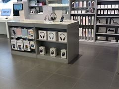 -Apple授权专营店(宝山万达店)