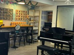 -梅纳·钢琴声乐架子鼓Mena Music(双井店)