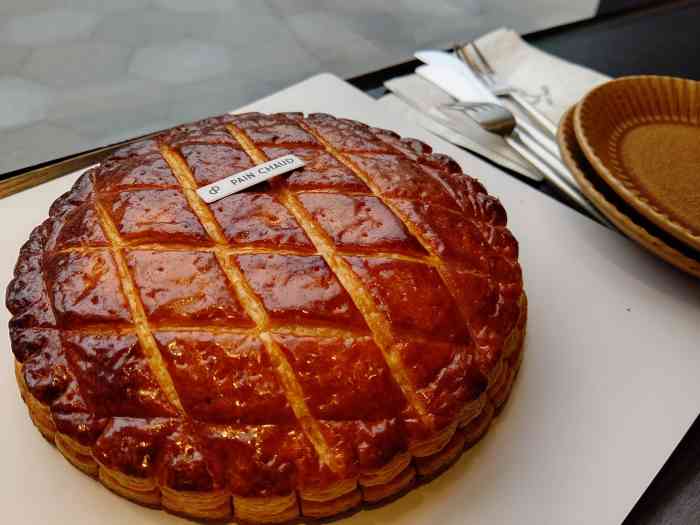 pain chaud 百丘(尚嘉中心店)-"如愿买到了国王饼第一次知道国王饼是