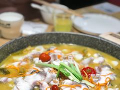 -山城外·非遗酸菜鱼(新都汇融店)
