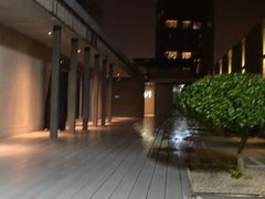 -The ROOF (通盈中心店)