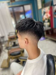 -巴伯尔男士理发馆