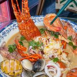 在杭州‼️打卡奥运冠军同款海鲜面，hoho吃🥰