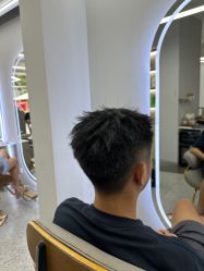 -D.G造型·烫发染发接发