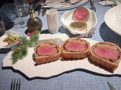 惠灵顿牛排-弦月窗LUNETTE BY AMANDA(复兴路店)