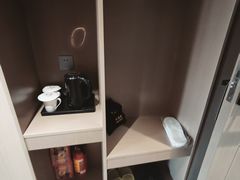 -雅宜酒店(广州黄埔大沙东地铁站店)