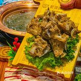 哈尔滨这家老北京羊蝎子锅!!太香啦!!