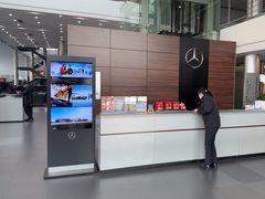 -天津波士信达奔驰4S店(卫津南路店)