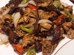 -吴记酱骨炖菜馆(西大直街店)