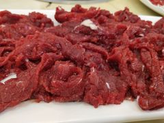 新鲜手切嫩牛-真牛汕头黄牛肉火锅(莲塘仙湖植物园店)