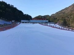 -大别山南武当滑雪场