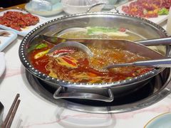 -乡土黄·鲜牛肉火锅·小龙虾(兴业街店)