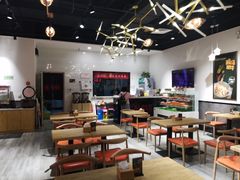 -极有家小鱼小鸡石锅煲(佳兆业店)
