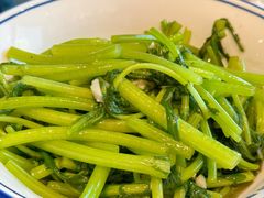 -笨豆腐居民楼菜馆•江西小炒(天津开发区店)