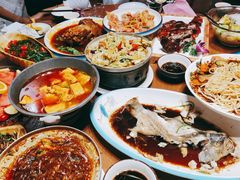 -老滇山寨•云南特色菜•地方菜•民族风情歌舞表演(金碧店)